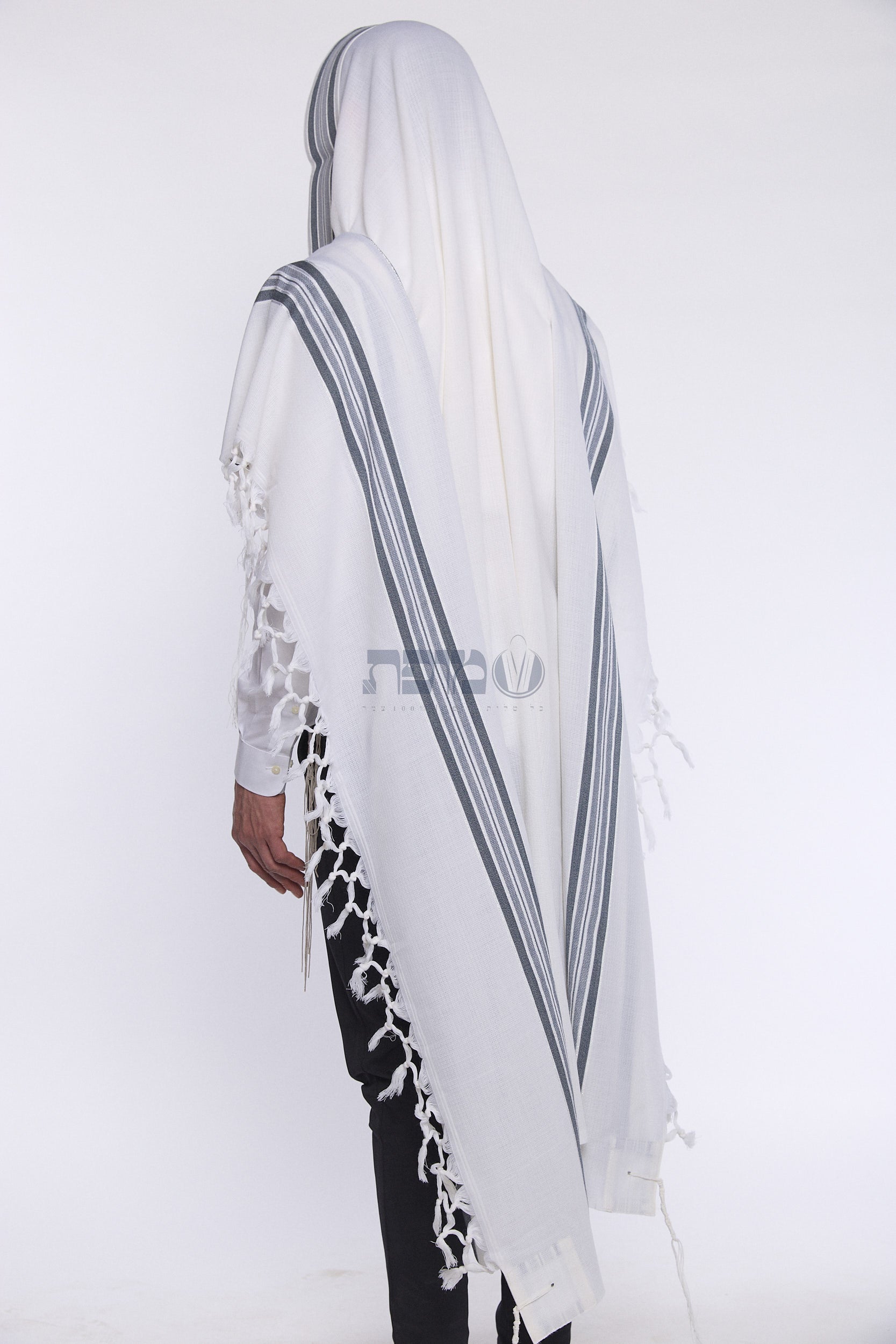 Mofet Wool Tallit - Hallel/Luxurious Weave Design (TAL-WOH)