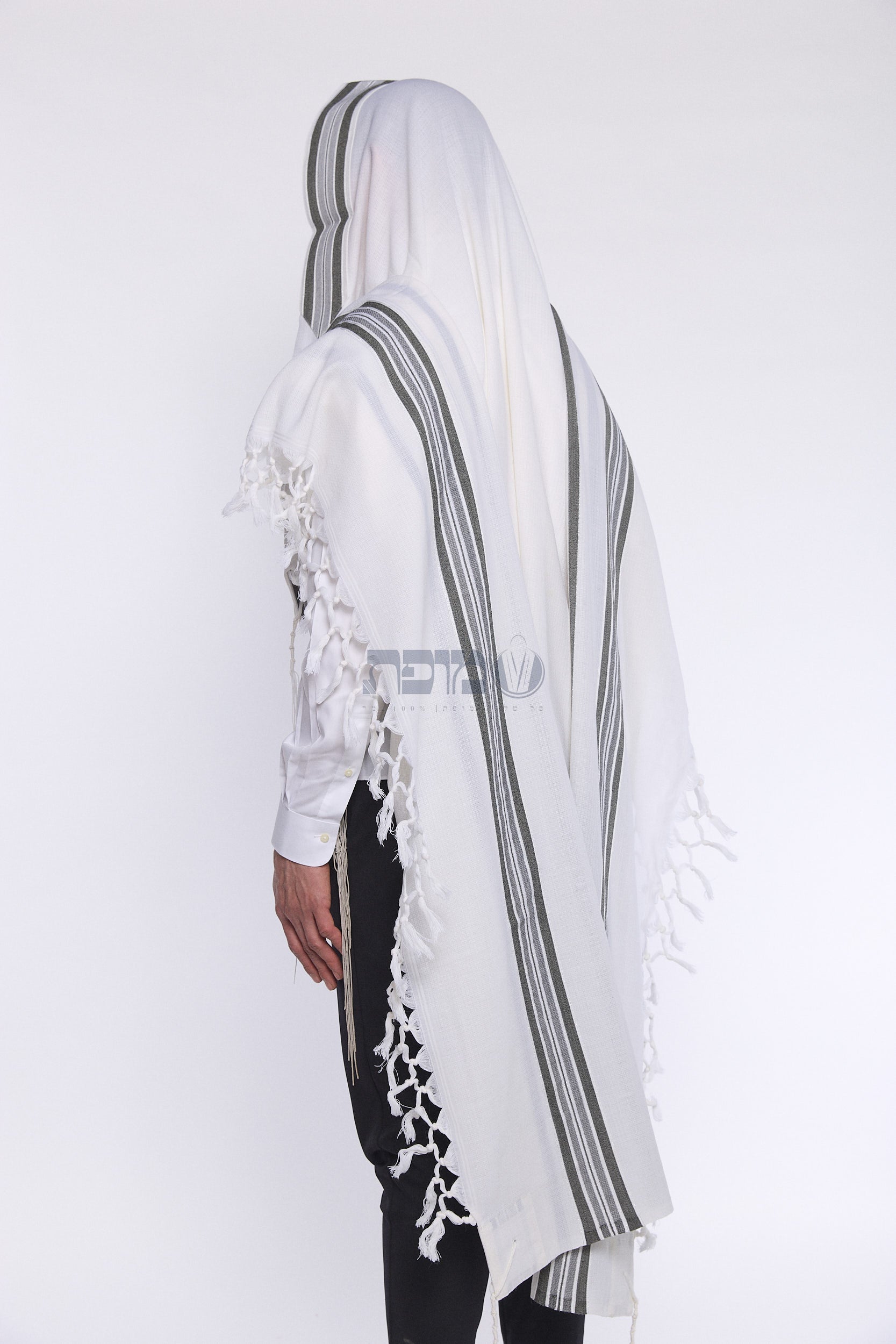 Mofet Wool Tallit - Hallel/Luxurious Weave Design (TAL-WOH)