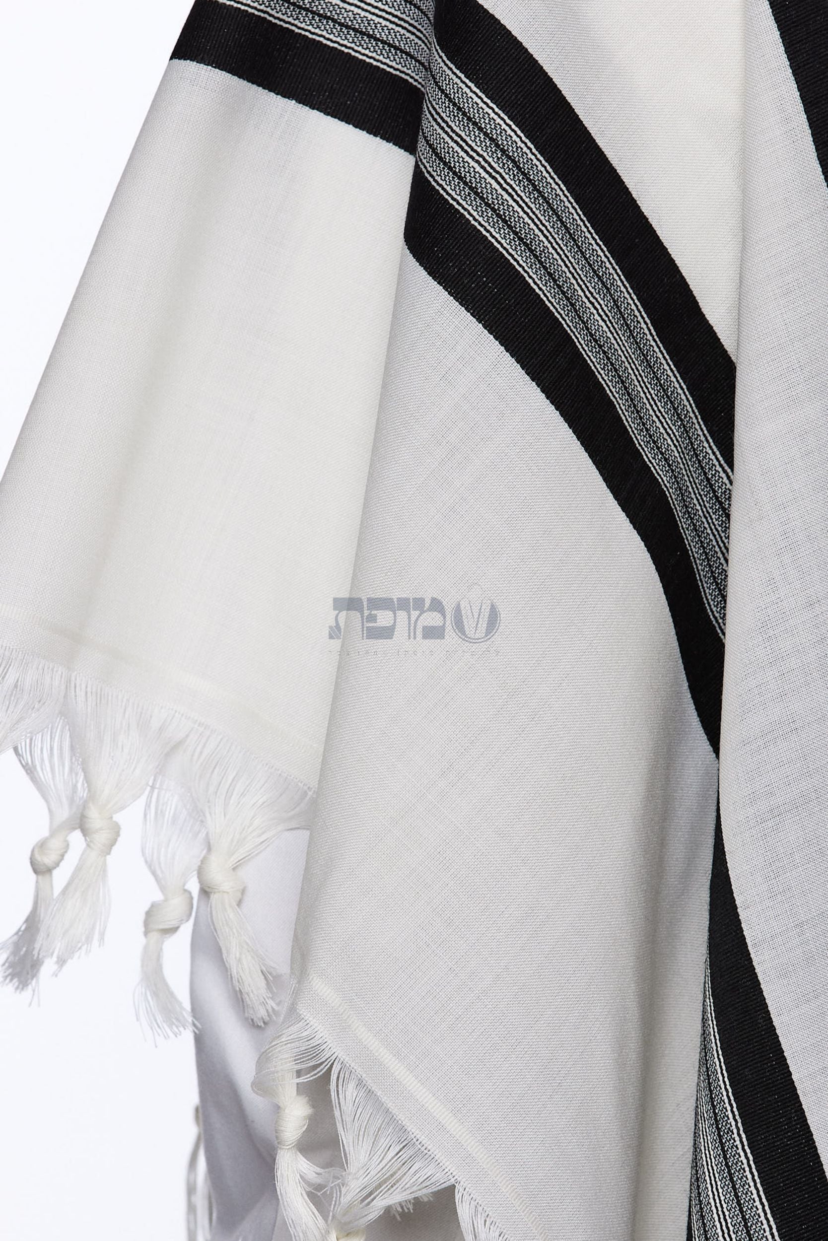 Mofet Wool Tallit - Modim/Clean Design Black Lines (TAL-WOM)