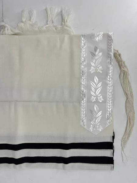 Mofet Wool Tallit - Hallel/Luxurious Weave Design (TAL-WOH)