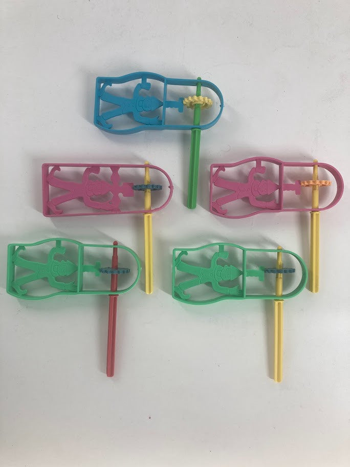 Plastic Colorful Clown Gragger 5.5"x6" (GR-PGCC)