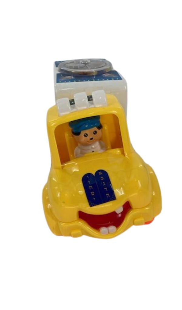 Hachnosas Sefer Torah Truck-Chassidi (GM-1033)