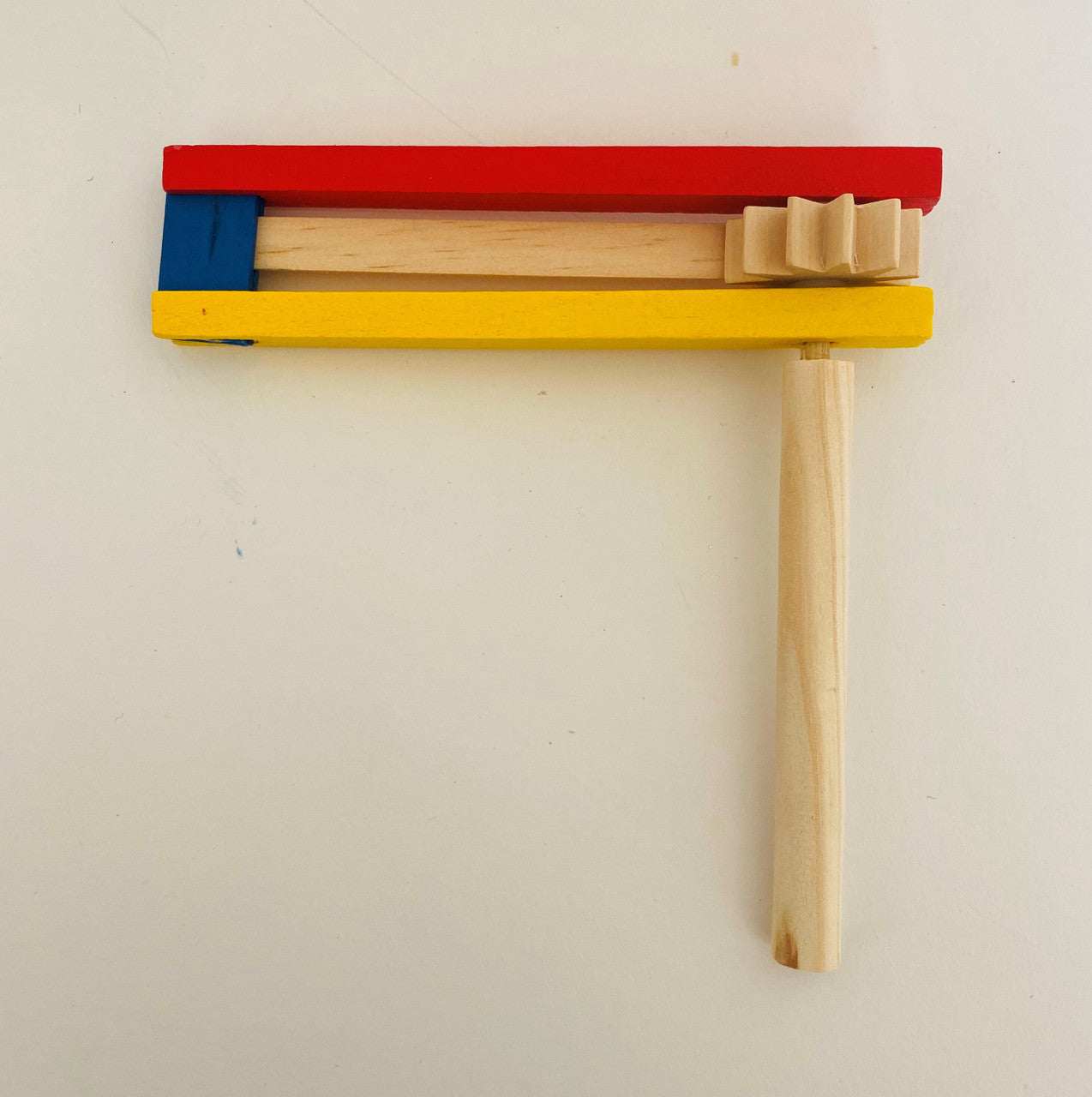 Wood Gragger Small Colored 4"x4.5"(GR-W1CLR)