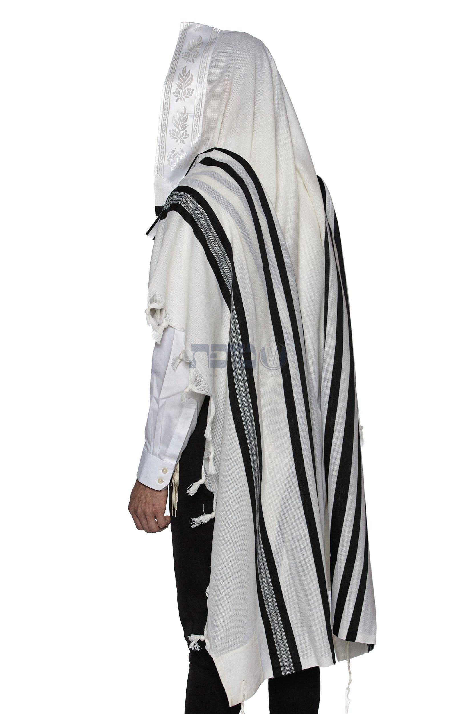 Mofet Wool Tallit - Lamenatzach/Non-Slip Weave Design (TAL-WOL)