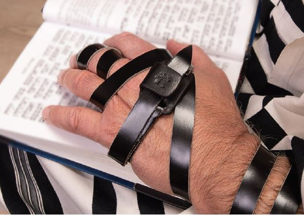 אות Retzuos Holder