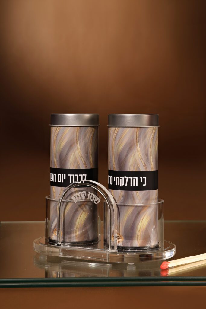 Veanveihu Match Holder Set-Aluminum in Lucite Stand (MB-V404)