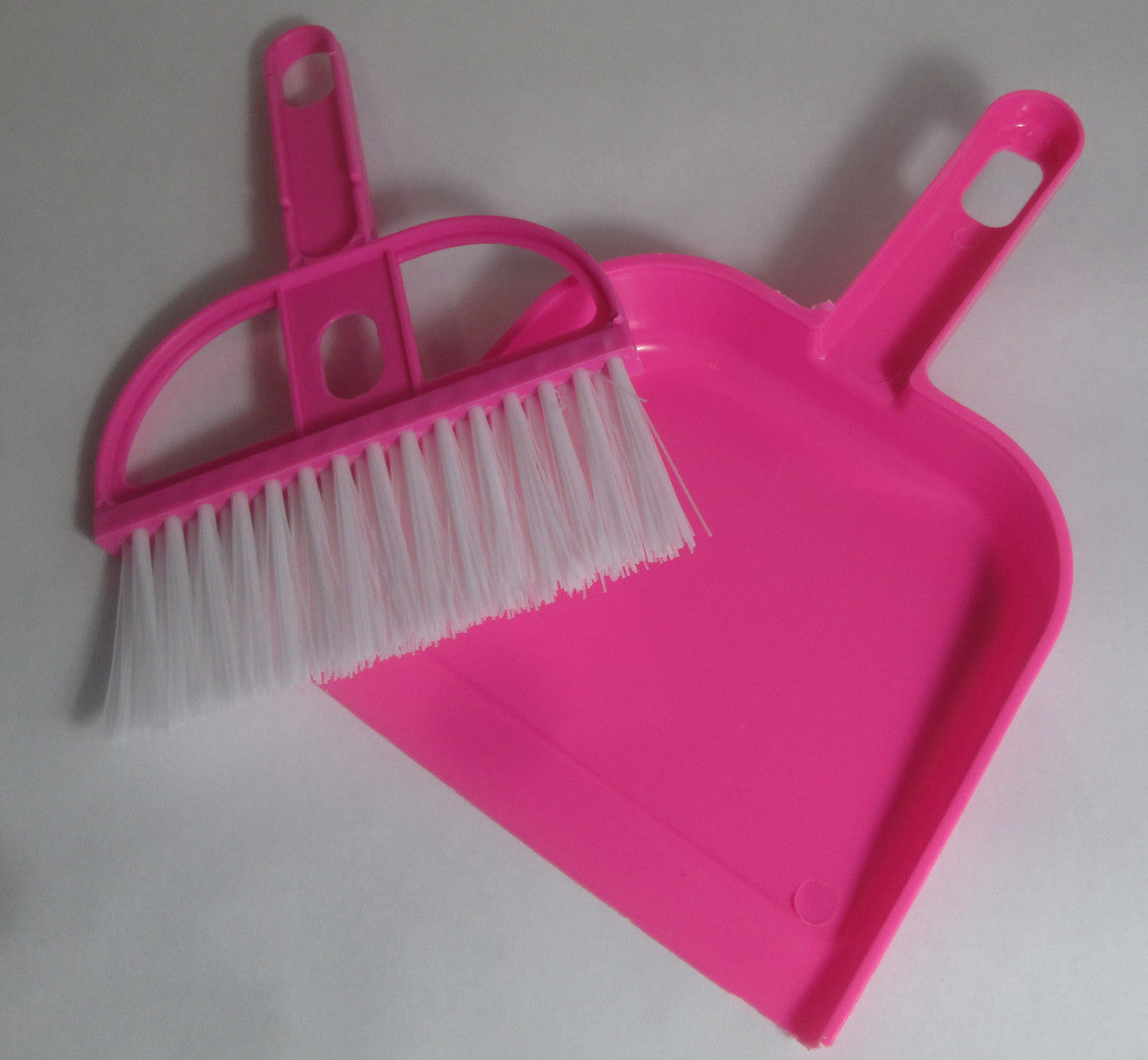 Bdikat Chametz Set Broom Set 7.5" x 5"(P-BCN)