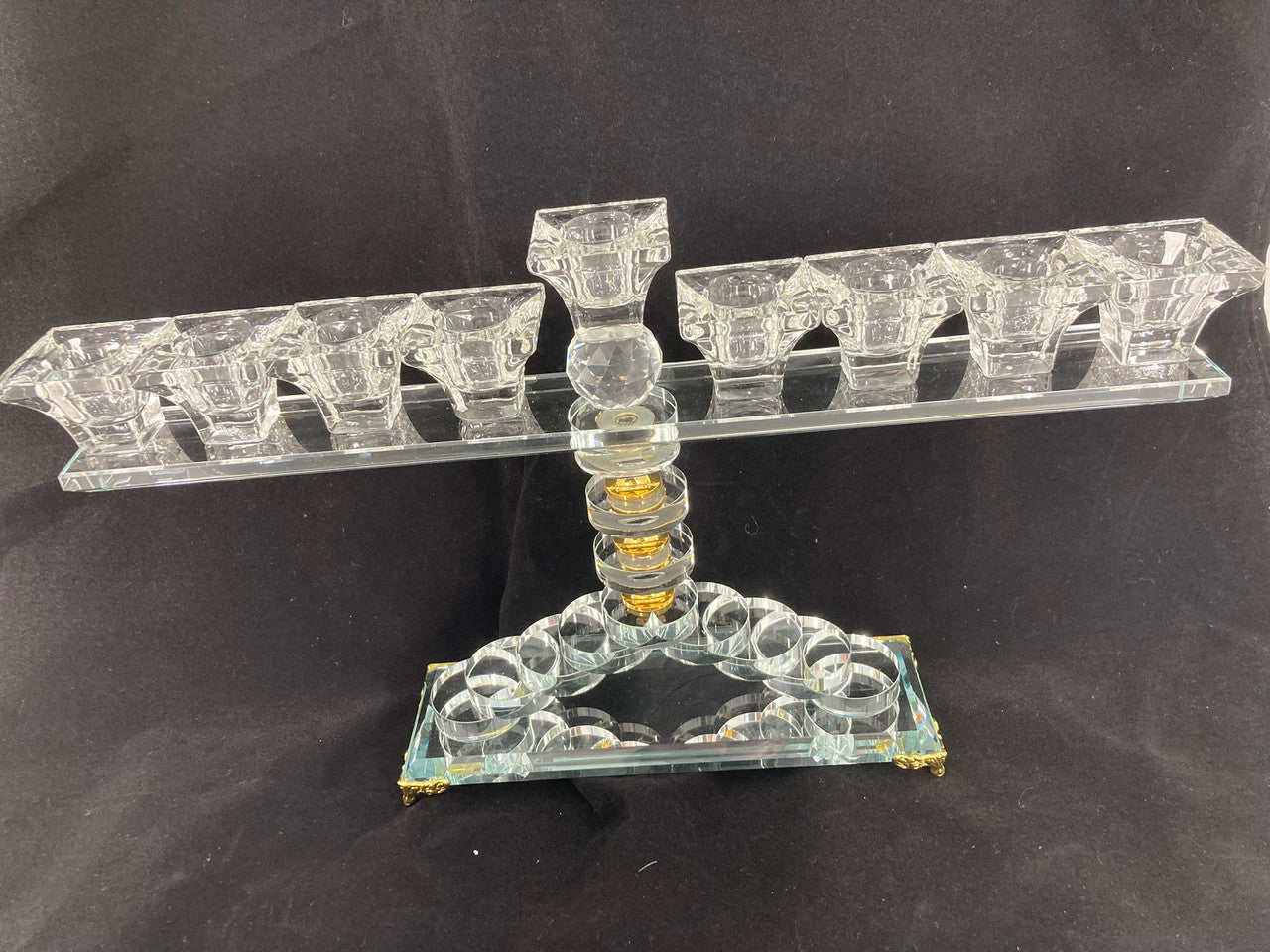 Crystal Menorah w/ Gold Feet-Circle Design 14"x8"h (M-X4967)